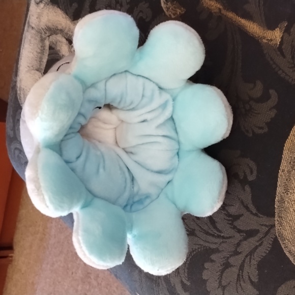 ∆TeeTurtle Reversible Plushies Black Gray Octopus Plushie Snowflake Cloud Fidget - Picture 8 of 17